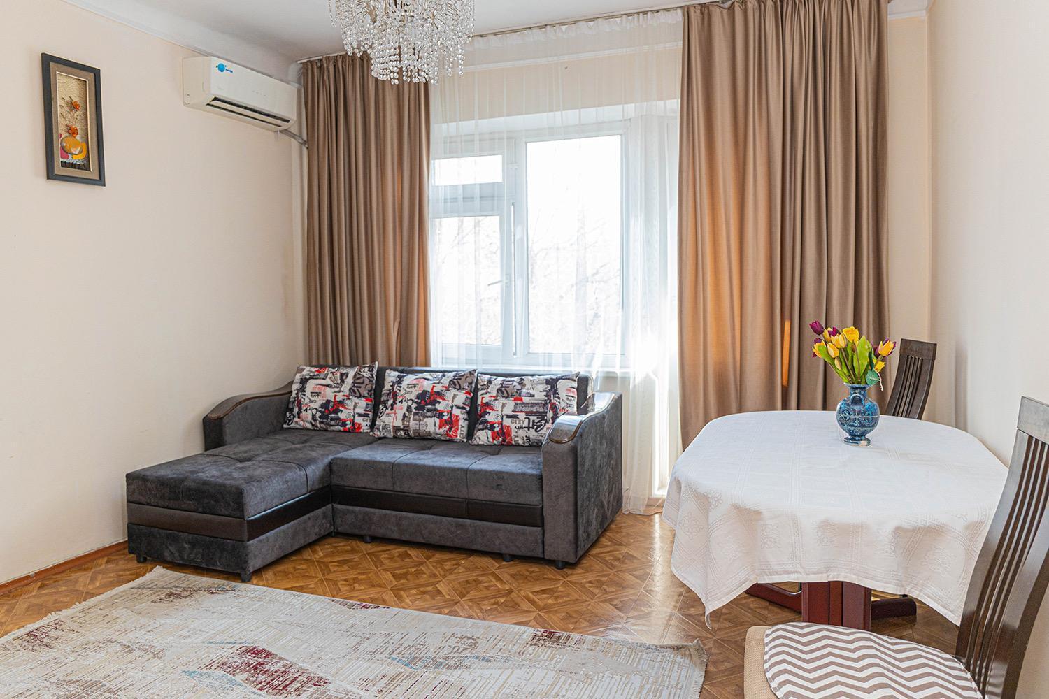 דירות אלמטי Reliablehouse Квартира В Самом Центре Города מראה חיצוני תמונה